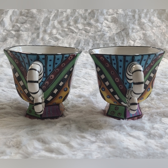 Studio Designworks - Set of 2 Tea Cups With Saucers - Picture 3 of 16